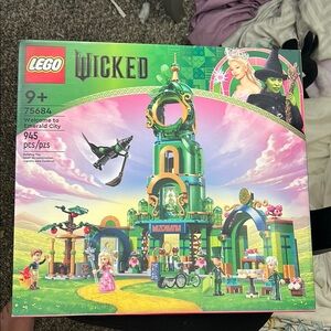 LEGO Wicked Welcome to Emerald City Set - Green